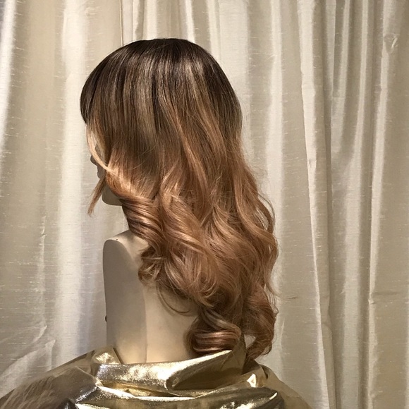 Wig - Picture 3 of 3